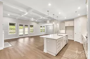 13409 Cozy Ct, Charlotte, NC 28215 - Photo 8