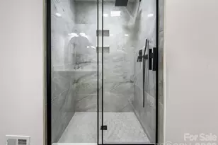 7234 Rollingridge Dr, Charlotte, NC 28211 - Photo 22