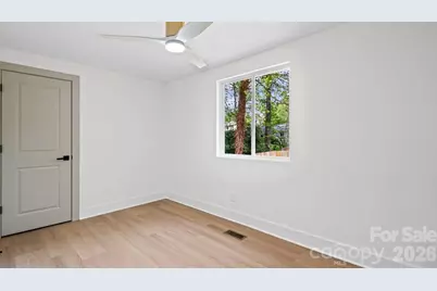 7234 Rollingridge Drive, Charlotte, NC 28211 - Photo 20