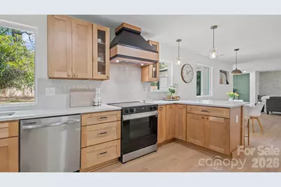 7234 Rollingridge Drive, Charlotte, NC 28211 - Photo 8