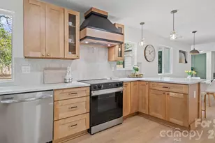 7234 Rollingridge Dr, Charlotte, NC 28211 - Photo 8