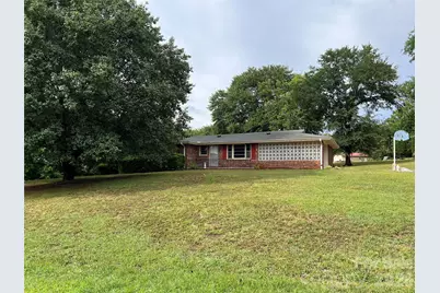 649 Pine Street, Forest City, NC 28043 - Photo 2