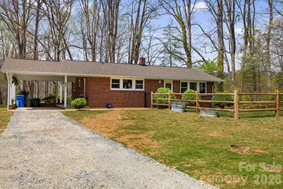 194 Carolina Avenue, Brevard, NC 28712 - Photo 1