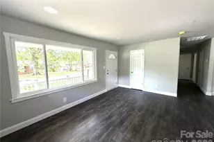 1200 Weststone Dr, Charlotte, NC 28208 - Photo 6