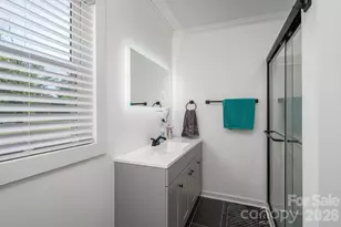 304 Margie St, Belmont, NC 28012 - Photo 12