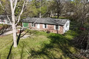 33 Springside Dr, Hendersonville, NC 28792 - Photo 6