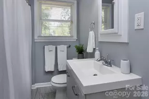 3429 Byrnes St, Charlotte, NC 28205 - Photo 10