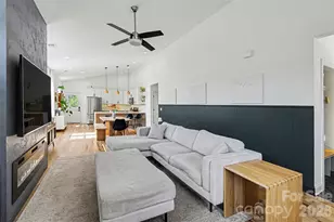 6739 Indian Ln, Charlotte, NC 28213 - Photo 6