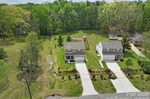 12120 Plover Dr, Charlotte, NC 28269 - Photo 2