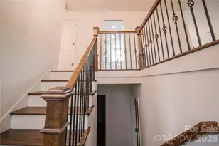 106 Shelly Dr, Hendersonville, NC 28792 - Photo 6