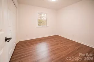 106 Shelly Dr, Hendersonville, NC 28792 - Photo 32