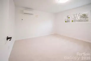 106 Shelly Dr, Hendersonville, NC 28792 - Photo 36