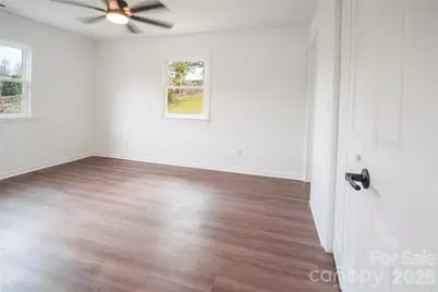 106 Shelly Drive, Hendersonville, NC 28792 - Photo 24