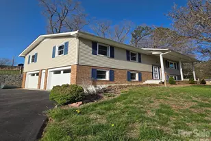 106 Shelly Dr, Hendersonville, NC 28792 - Photo 2