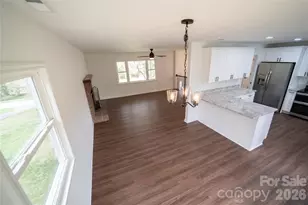 106 Shelly Dr, Hendersonville, NC 28792 - Photo 14