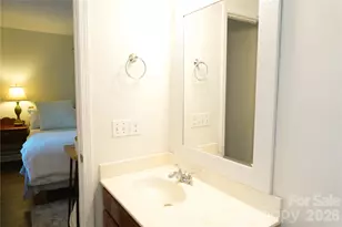 713 Willie Beatty Ct, Statesville, NC 28677 - Photo 16