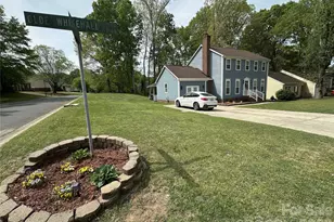 2501 Olde Whitehall Rd, Charlotte, NC 28273 - Photo 2