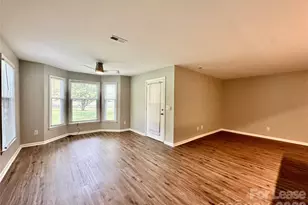 10240 Rose Meadow Ln, Charlotte, NC 28277 - Photo 10