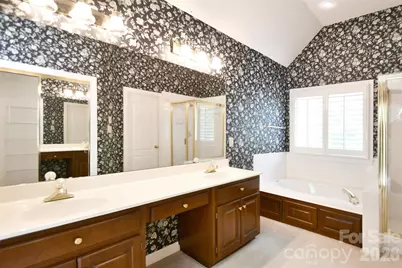 7201 Leharne Drive, Charlotte, NC 28270 - Photo 22