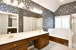 7201 Leharne Dr, Charlotte, NC 28270 - Photo 22