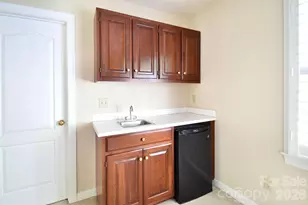 7201 Leharne Dr, Charlotte, NC 28270 - Photo 32