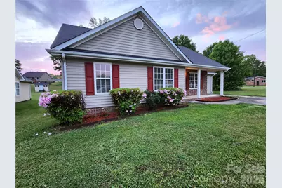 3641 Atlas Drive, Charlotte, NC 28269 - Photo 1