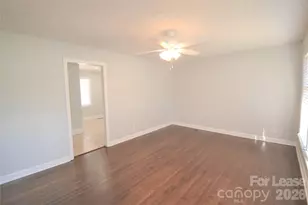 3844 Crestridge Dr, Charlotte, NC 28217 - Photo 2