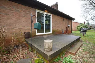 915 Woods Dr, Statesville, NC 28677 - Photo 24