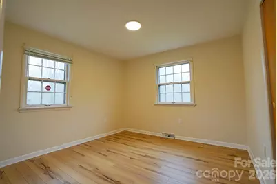 915 Woods Drive, Statesville, NC 28677 - Photo 12