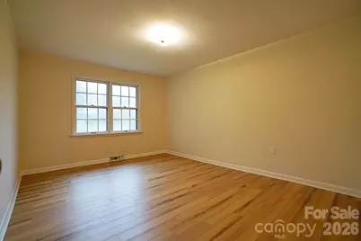 915 Woods Drive, Statesville, NC 28677 - Photo 10