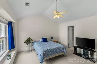 8733 Robinson Forest Dr, Charlotte, NC 28277 - Photo 20