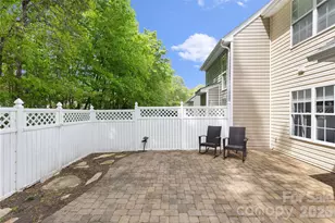 8733 Robinson Forest Dr, Charlotte, NC 28277 - Photo 30