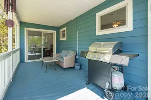 323 Daylily Dr, Hendersonville, NC 28739 - Photo 20
