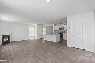 667 13th Ave Dr NE, Hickory, NC 28601 - Photo 12