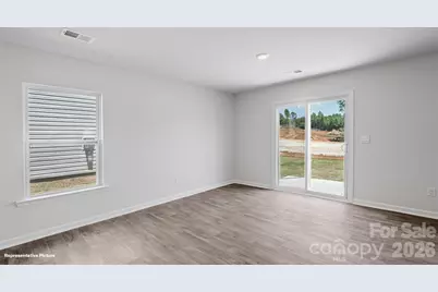 667 13th Avenue Drive NE, Hickory, NC 28601 - Photo 10