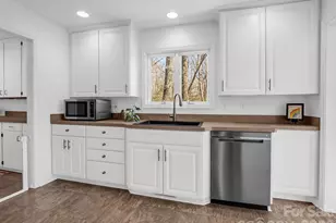 218 Frazier Rd, Brevard, NC 28712 - Photo 14