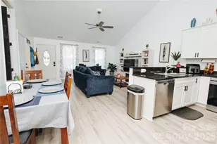 62 E Glenview St, Marion, NC 28752 - Photo 8