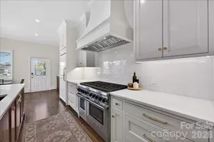 700 Queens Rd, Charlotte, NC 28207 - Photo 16