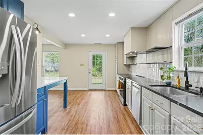 2648 Stream Bank Drive, Charlotte, NC 28269 - Photo 12