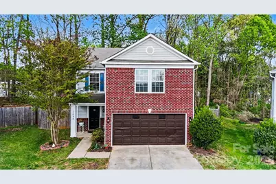 2648 Stream Bank Drive, Charlotte, NC 28269 - Photo 2