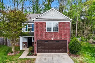 2648 Stream Bank Dr, Charlotte, NC 28269 - Photo 2