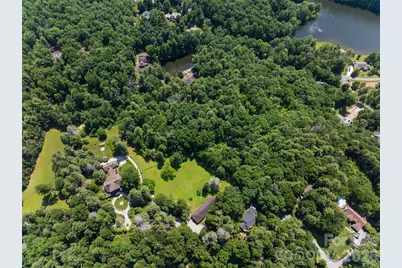 34 Oak Gate Drive, Hendersonville, NC 28739 - Photo 10