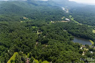 34 Oakgate Dr, Hendersonville, NC 28739 - Photo 2