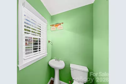 300 W 11th Avenue, Gastonia, NC 28052 - Photo 36