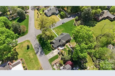 300 W 11th Avenue, Gastonia, NC 28052 - Photo 48