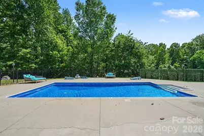 2449 Kendrick Avenue, Charlotte, NC 28269 - Photo 46