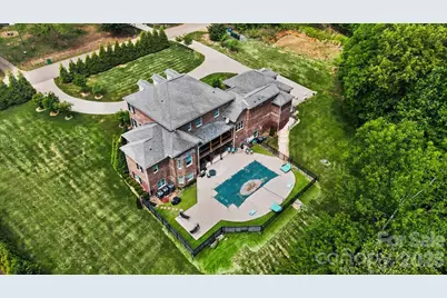 [Address not provided], Charlotte, NC 28269 - Photo 2