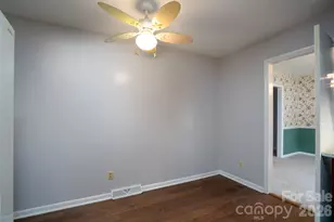 5742 Faulconbridge Rd, Charlotte, NC 28227 - Photo 8