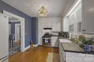 406 N Green St, Morganton, NC 28655 - Photo 4