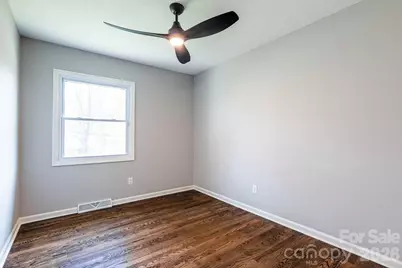 8 Hillview Road, Asheville, NC 28805 - Photo 34